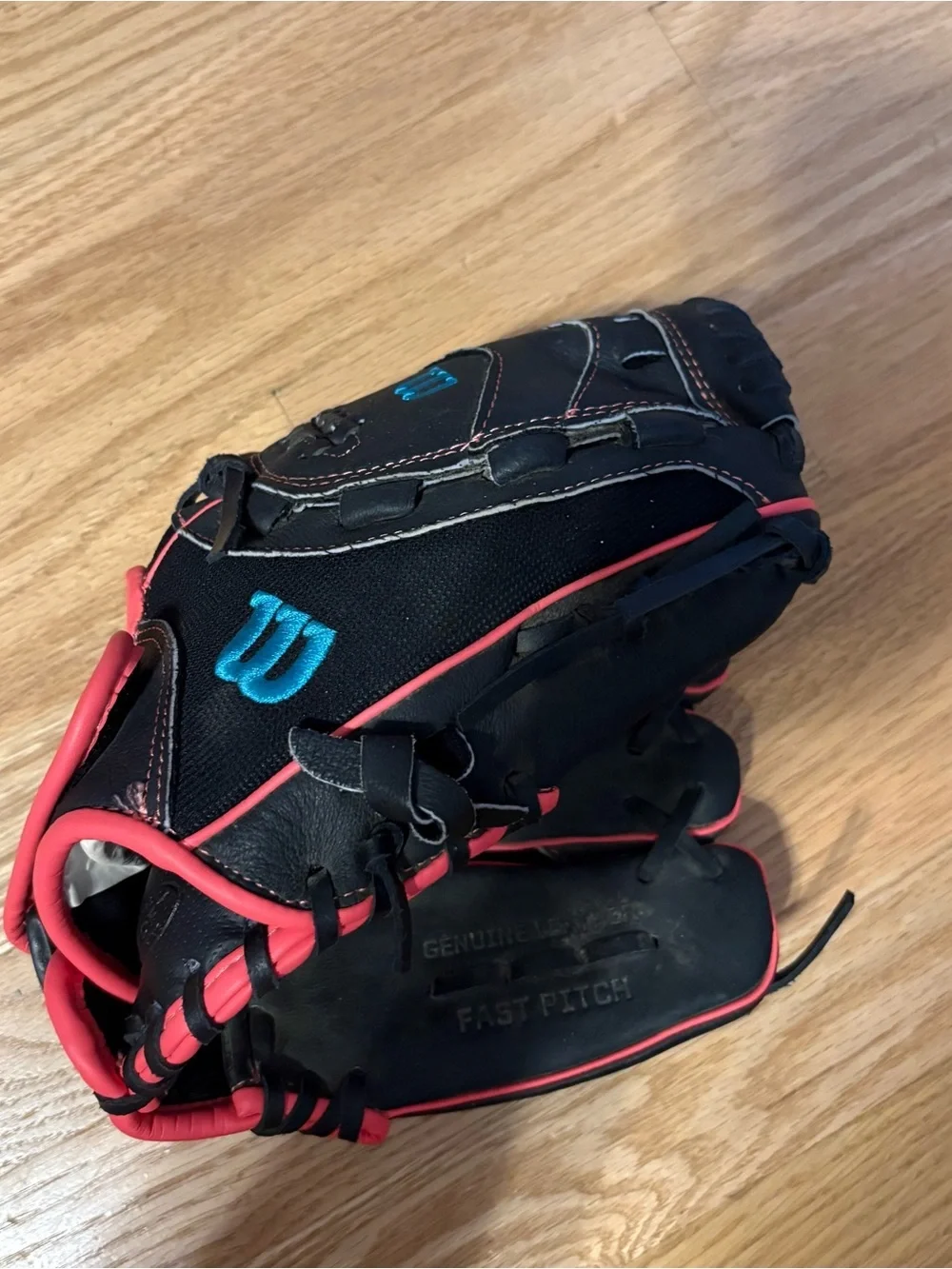 Wilson Black & Pink Fastpitch Glove Leather 11” Kids Softball